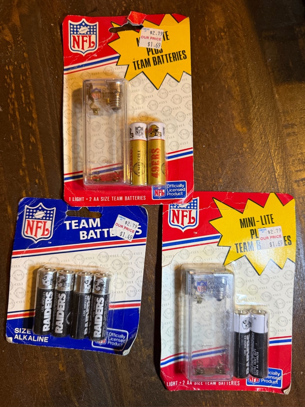 VTG NFL San Francisco 49ers & Los Angeles Raiders Team Batteries & Mini-Lite